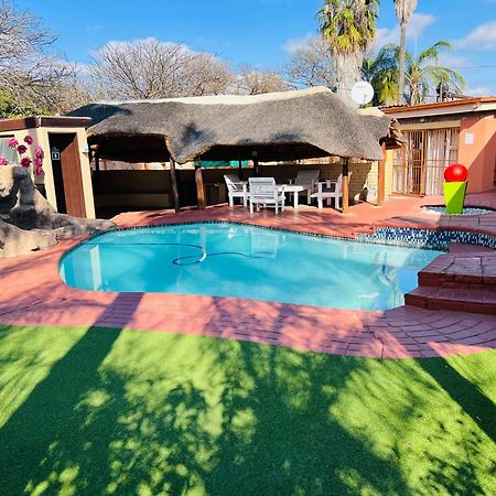 Ethen Guesthouse Polokwane Bagian luar foto