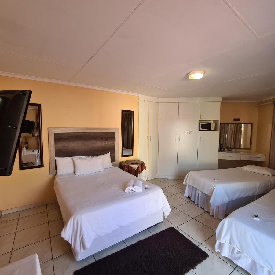 Ethen Guesthouse Polokwane Bagian luar foto