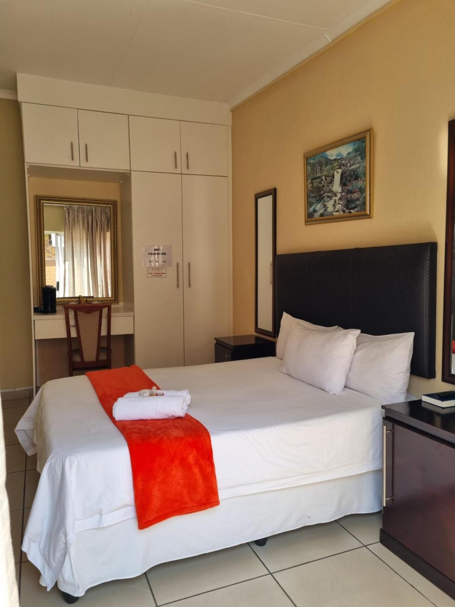 Ethen Guesthouse Polokwane Bagian luar foto
