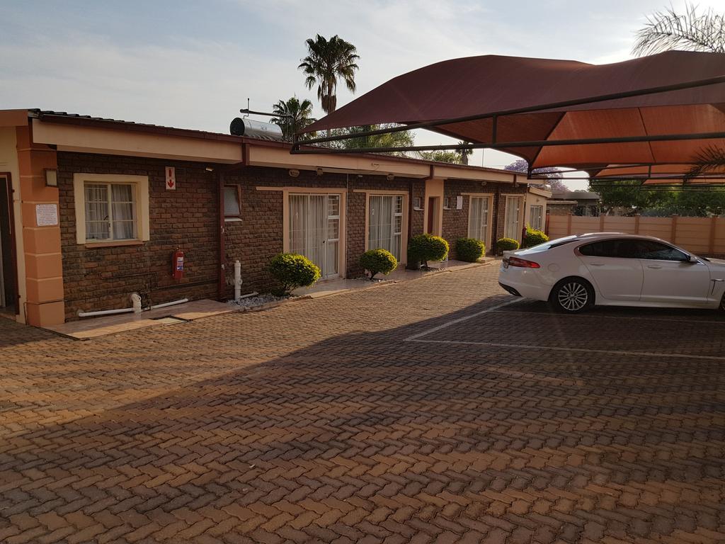 Ethen Guesthouse Polokwane Bagian luar foto