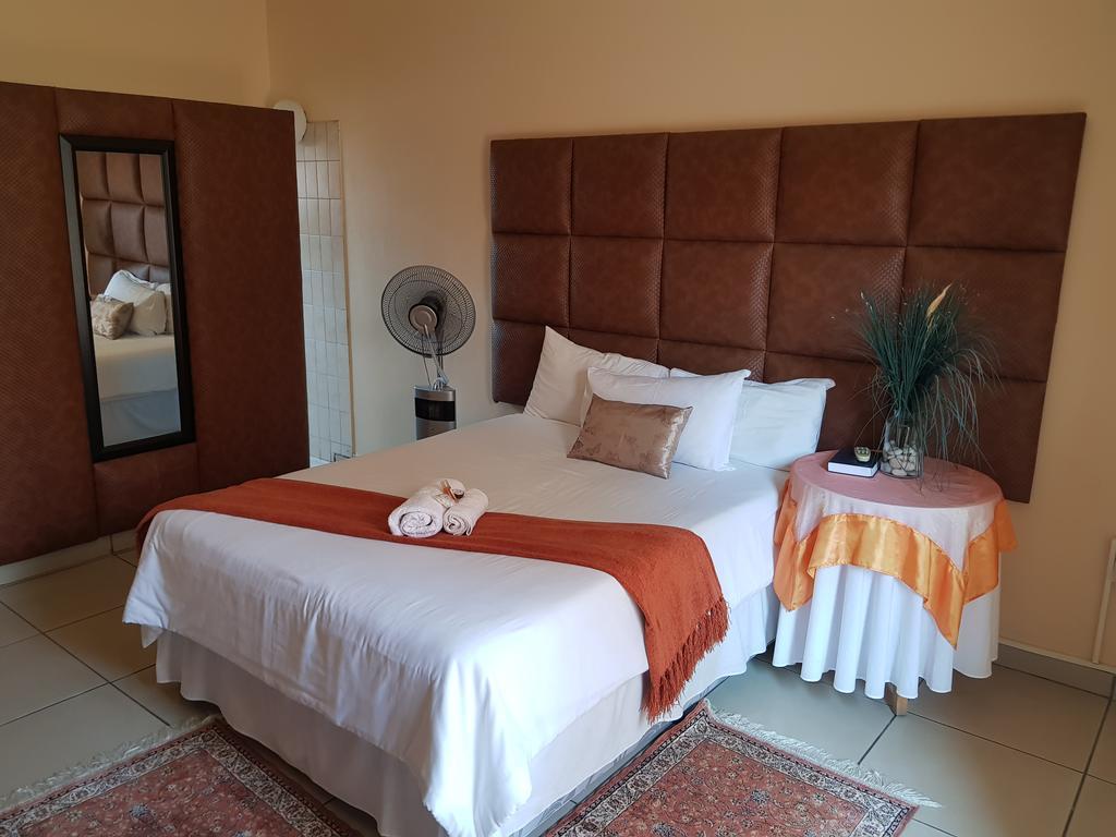 Ethen Guesthouse Polokwane Bagian luar foto
